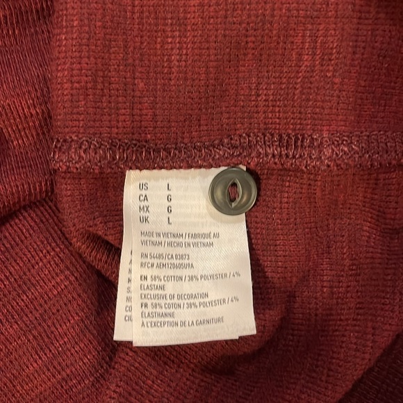 ⚫️men’s American eagle top - Picture 3 of 3